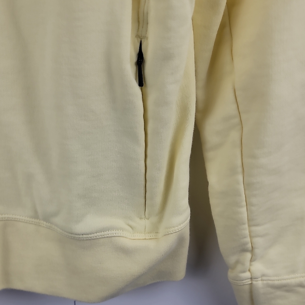 On Running Men's Soft Yellow Crewneck Sweater - Picture 7 of 7